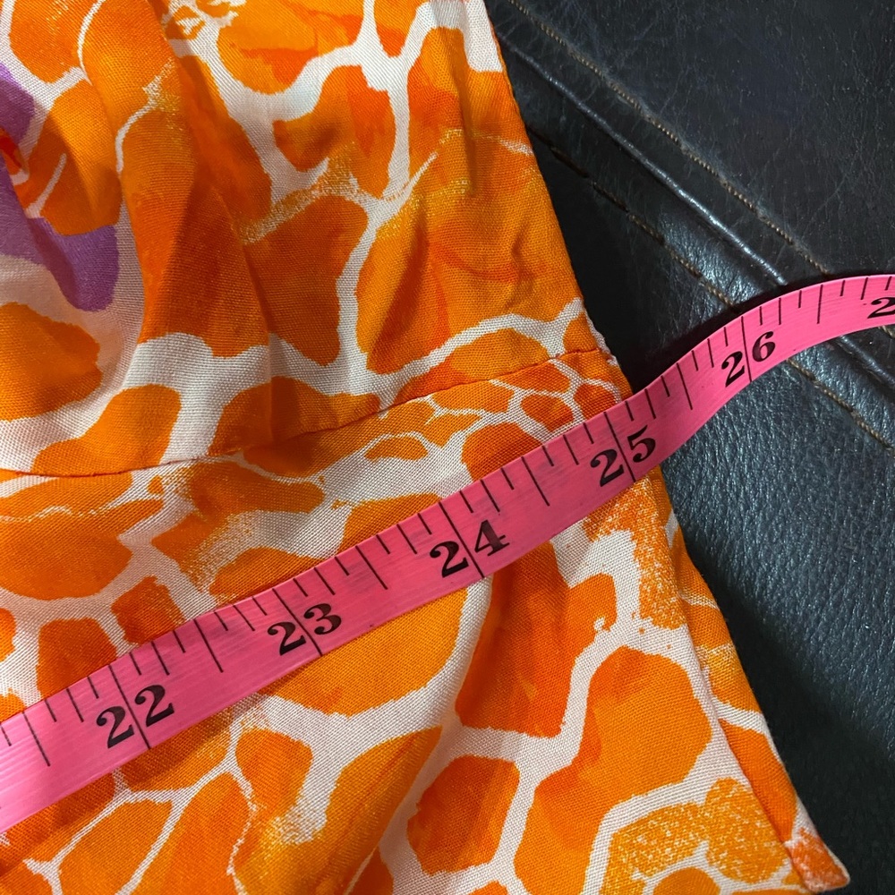 Beautiful vibrant button down - Picture 2 of 5